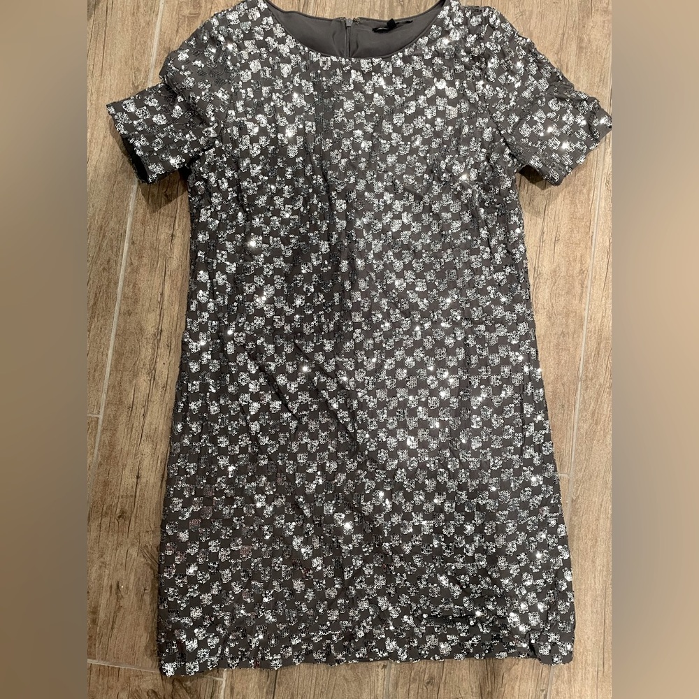 Madewell Broadway & Broom Boxy Sequin Shift Dress Silver/Grey Size Medium